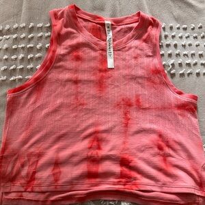 Lululemon Pink/Red Tie Dye Cropped Workout Tank Size 6